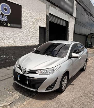 TOYOTA YARIS 1.5 16V FLEX SEDAN XL LIVE MULTIDRIVE
